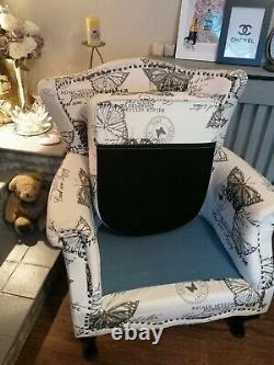 Brand new Luxury velvet Beautiful Queen Anne fireside Accent wingback armchair