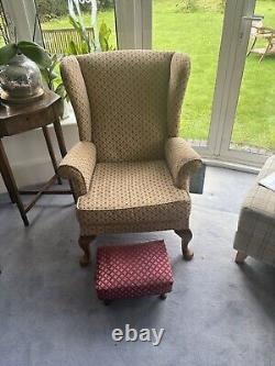 Vintage Parker Knoll Wingback Armchair \ Floral Fireside Lounge Chair \ PK720