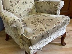 Vintage Parker Knoll Wingback Armchair \ Floral Fireside Lounge Chair \ PK720